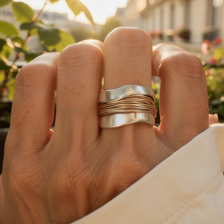 SELENE™ | Švelnus apyrankės žiedas