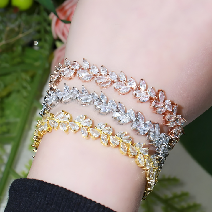 ELORA™ | Elegantiškas moterų apyrankė