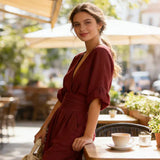 Daniela – Elegantiška V formos iškirptės ir plataus kirpimo suknelė